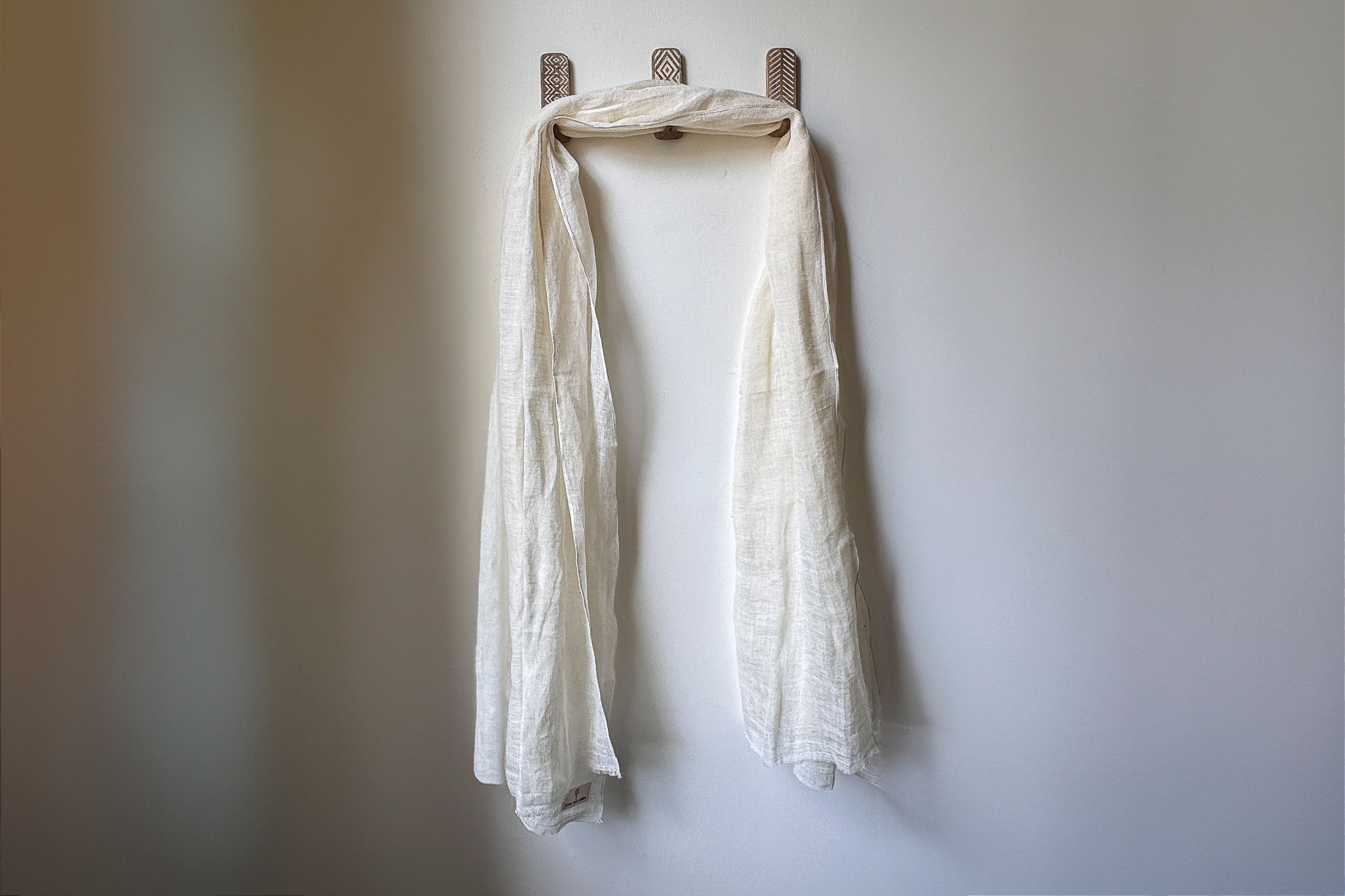 Snow White Linen Scarf